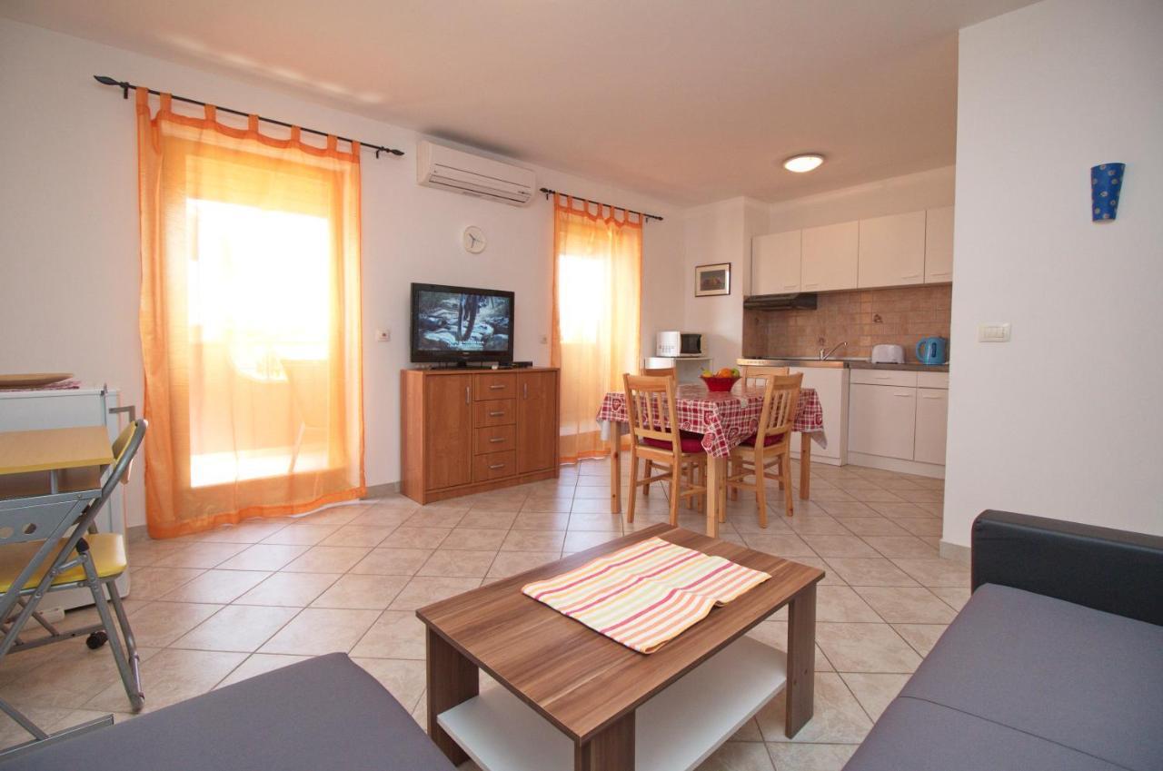 רוביני Apartments Lidija מראה חיצוני תמונה